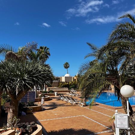 Borinquen Studio Apartment Playa Feñabe Exteriör bild