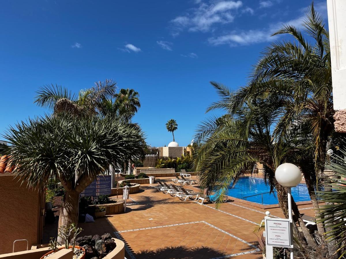 Borinquen Studio Apartment Playa Feñabe Exteriör bild